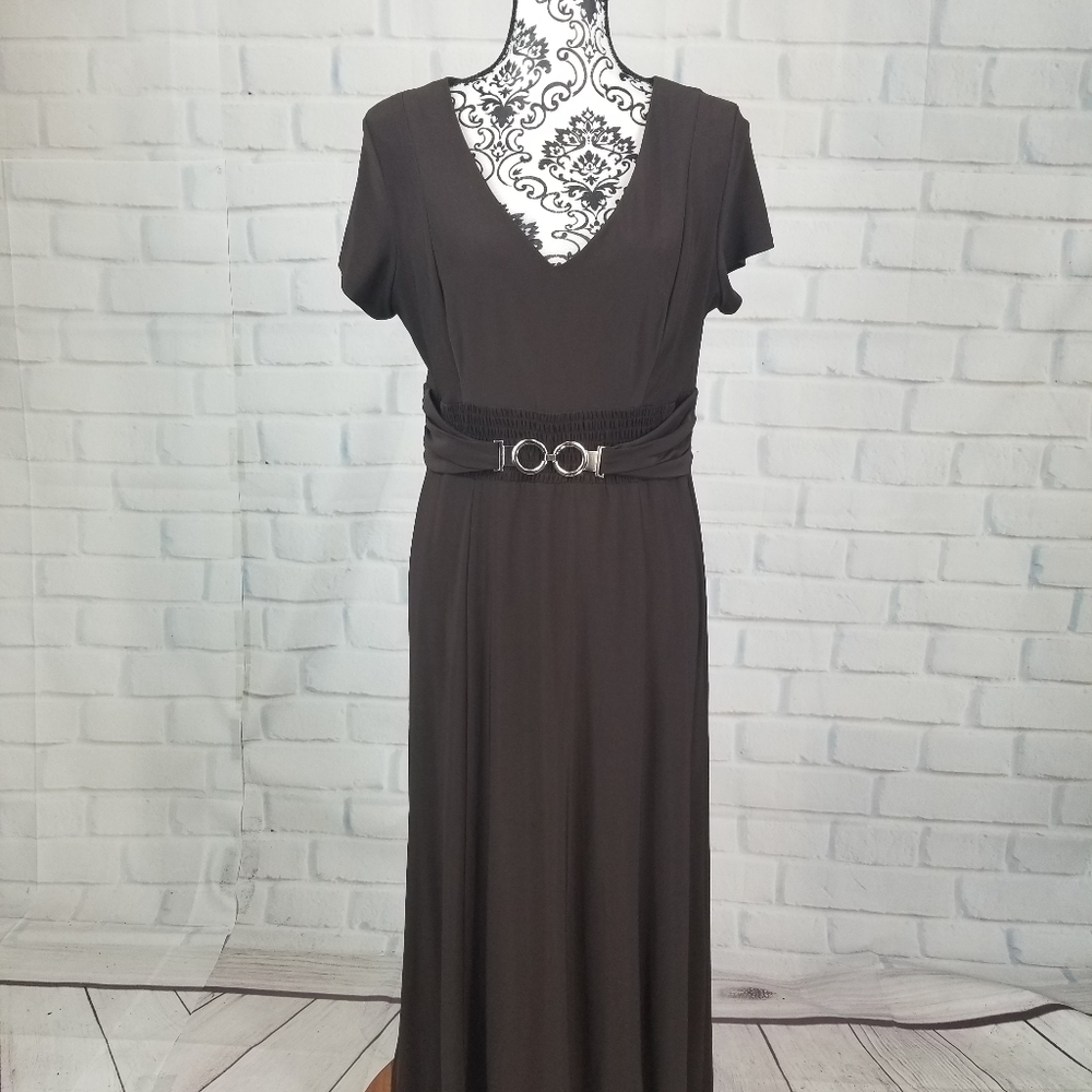 Perceptions size 12 short sleeve fit flare dress
